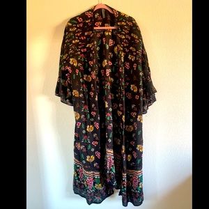 Beautiful Anthropologie floral kimono